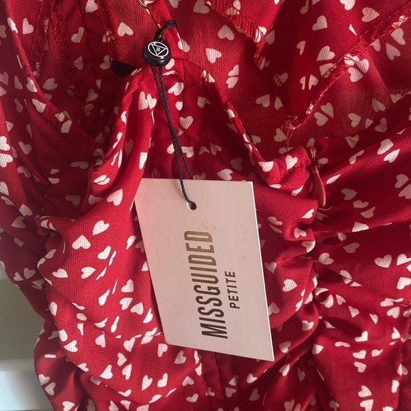 Misguided Petite NWT Heart Print Ruched Mini Red Dress Size 4 - Picture 8 of 15
